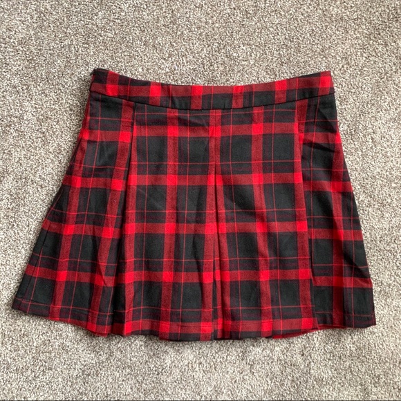 UO / ECOTE / PLAID PLEATED MINI SKIRT - Picture 4 of 4